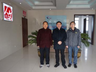 盛基工業(yè)潘總一行來(lái)到飛鷹科技研究新品開(kāi)發(fā)，共同探討新產(chǎn)品的攻關(guān)課題