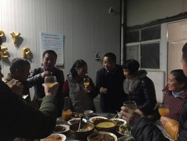 新年開(kāi)工第四天，借著新年的喜慶，公司為2月份生日的員工舉辦了“生日宴”